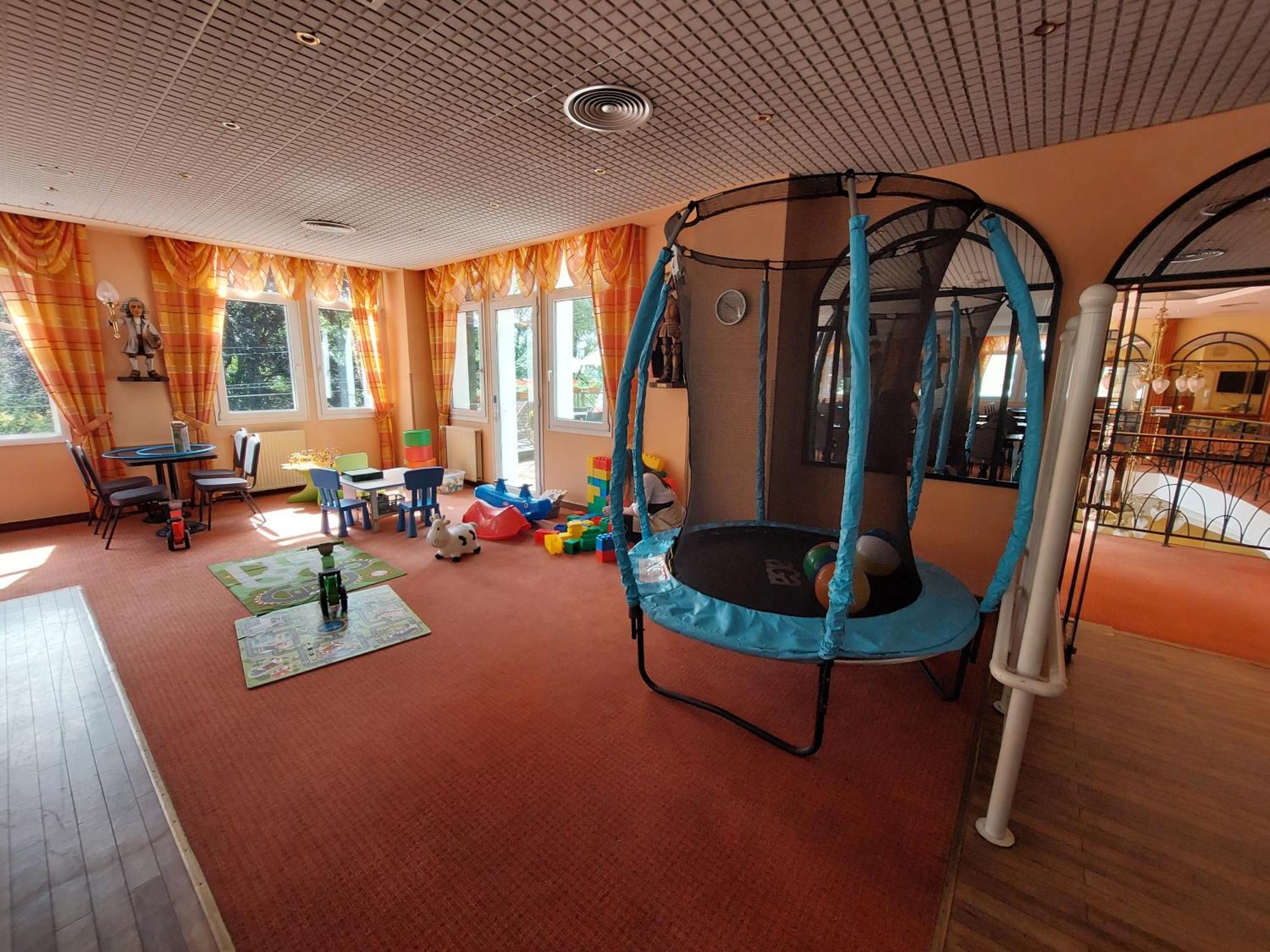 Ensana Butterfly Hotel Marianske Lazne Exterior photo